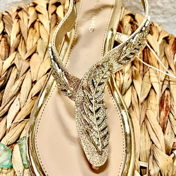 NWOT Andiamo Gold Glitter and Rhinestone Sandals - Picture 4 of 5